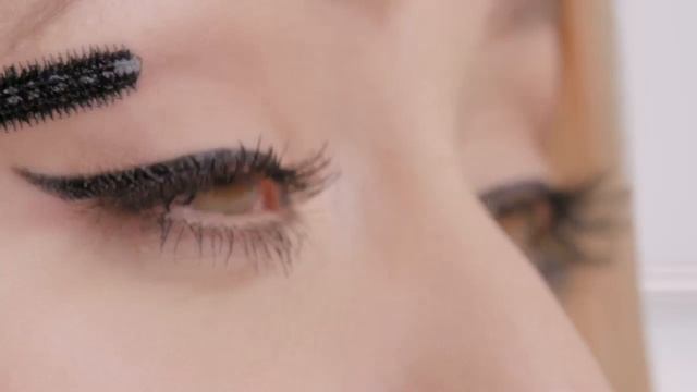 Volume Reveal řasenka Od Bourjois