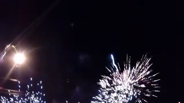 Салют в Воронеже " Большой праздник " т.241-91-01 смотреть онлайн