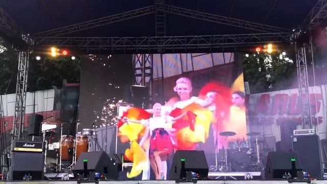 Алиса Вокс - «Не Хочу» (live 2019) смотреть онлайн