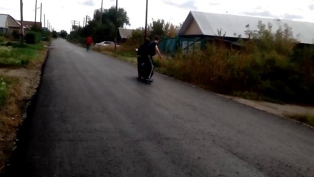 Катаемся на "Rocken Board" смотреть онлайн
