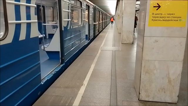 Электропоезд 81-717/714.5/717.5 прибывает на временную конечную станцию метро Орехово. смотреть онлайн