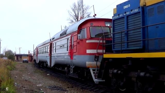 Возвращение дизель-поезда ДР1-011 в ОПМС-1 Решетниково смотреть онлайн