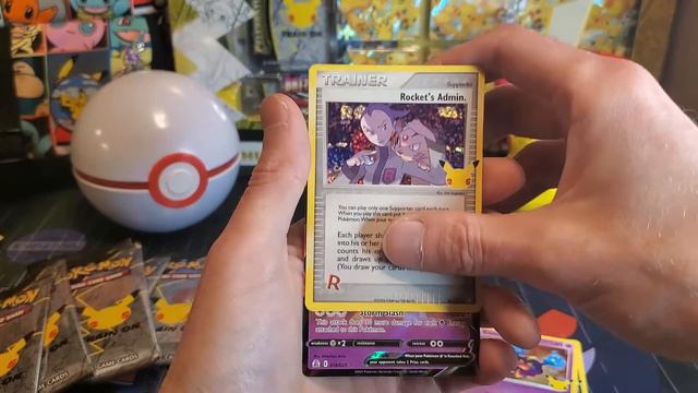 Pokémon Celebrations Pikachu Vmax Figure Collection Opening - We Pulled Something Dark! смотреть онлайн
