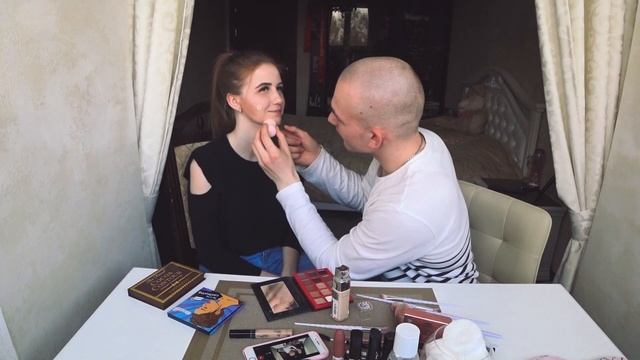 МОЙ ПАРЕНЬ КРАСИТ МЕНЯ || MAKE-UP CHALLENGE || МАКИЯЖ ЗА 20 ГРН смотреть онлайн