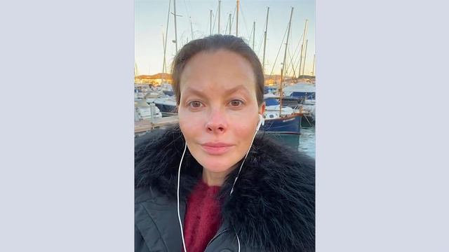 Что мне нужно в отношениях? В чём разница "заслуживать" любовь и стараться быть хорошей? смотреть онлайн