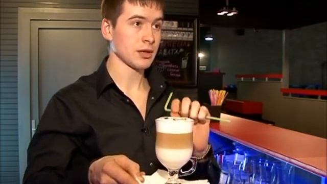 Делаем рисунки на кофе смотреть онлайн