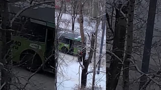 Водитель троллейбуса #молодец! смотреть онлайн