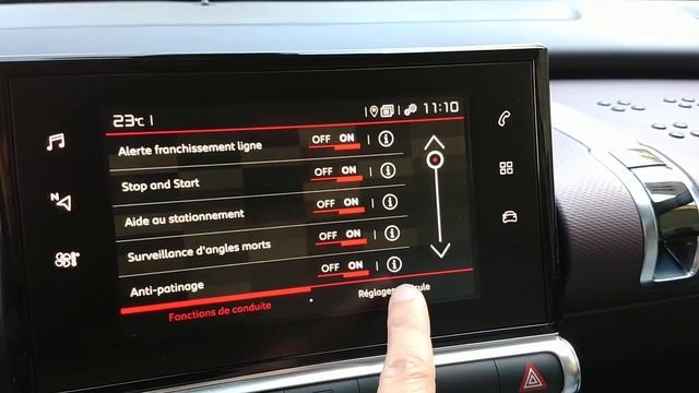 Le tour du propriétaire, l’intérieur du Citroen C4 Cactus 2 смотреть онлайн