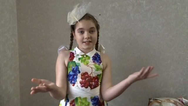 Инсценированное стихотворение "Плохо девочкой мне жить" смотреть онлайн