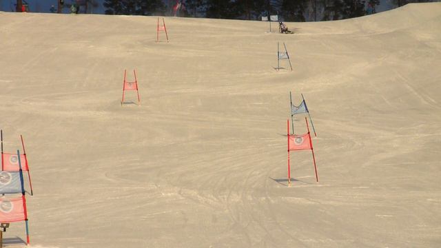 Слалом-гигант 1-ая попытка смотреть онлайн