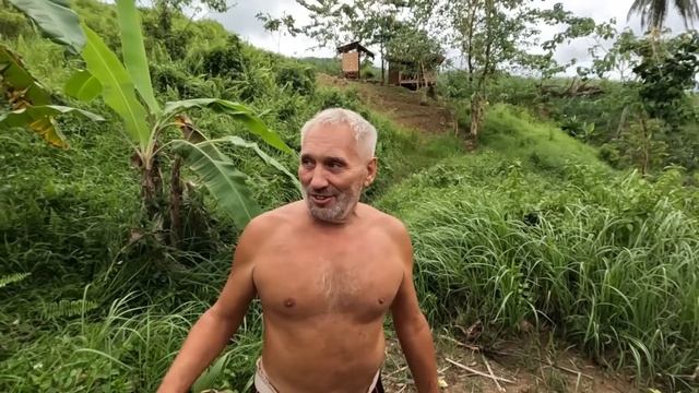 Отец и сын строят домик в деревне | Созрели помидоры и бананы | Жизнь в тропиках с филиппинкой смотреть онлайн