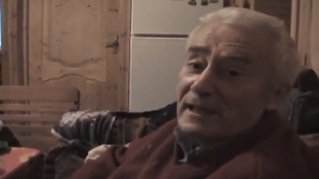 Russian Grandpa singing patriotic songs Дедушка поет советские песни Летят перелетные птицы и др смотреть онлайн