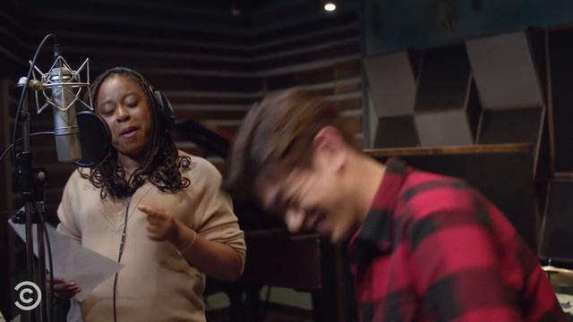 Eric Nam Helps Phoebe Robinson Become a Pop Star - Doing the Most with Phoebe Robinson смотреть онлайн