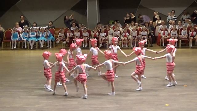 6. Фестиваль "Танцы в кругу-2017" - Веселые поросята смотреть онлайн