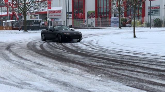 Mazda MX5 NC Snow Drift смотреть онлайн