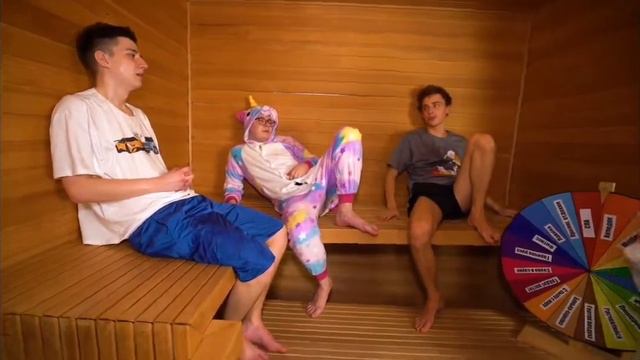Кто последний выйдет из сауны получит 1 000$ смотреть онлайн