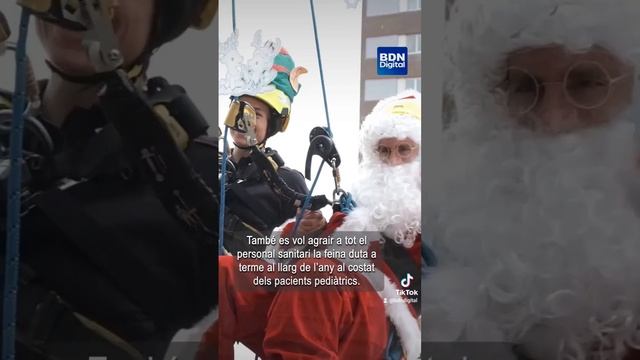 Emotiva visita del Pare Noel a l’Hospital Germans Trias i Pujol de #Badalona смотреть онлайн