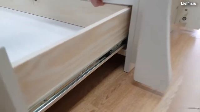 Установка ящика в короб. Кроватка с универсальным маятником Лель-Кубаньлесстрой смотреть онлайн