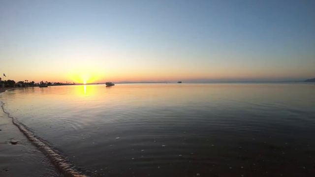 Рассвет в лагуне Дахаба смотреть онлайн