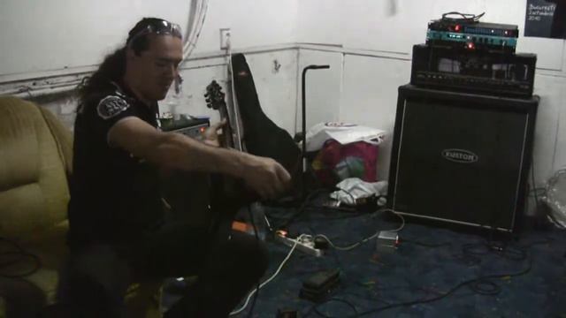 Schecter V1 Hellraiser mini review.avi смотреть онлайн