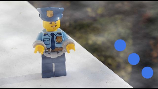 #1597 - Handcuffed Police Officer on a Foggy Day - Lego City - RollTheDice смотреть онлайн