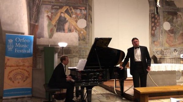 Igor Golovatenko, baritone (Tchaikovsky, Les Larmes),  Aleksandr Shirokov, pf