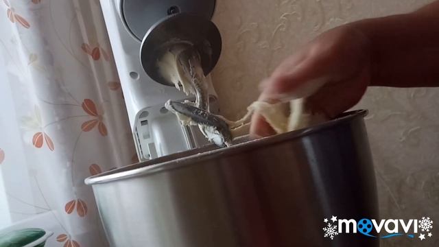 Лепешки на кефире. Грибочки на обед смотреть онлайн