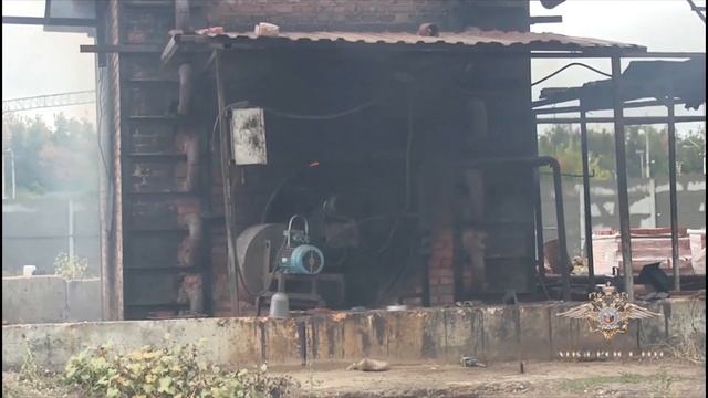 Под Саратовом незаконно работал нефтеперерабатывающий мини-завод смотреть онлайн