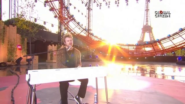 FINNEAS Performs 'What They'll Say About Us' | Power Our Planet: Live in Paris смотреть онлайн