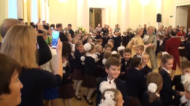 АНИЧКОВ ДВОРЕЦ (посвящение в гимназисты) - 2017 (привью) смотреть онлайн