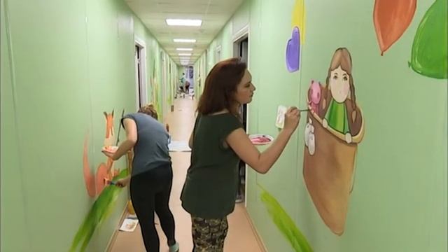 10.10.2017 Художники украшают паллиативное отделение