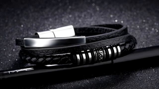 Многослойный Браслет SHARKS арт. NLB 832. Все браслеты в наличии на SPIKES.ru смотреть онлайн