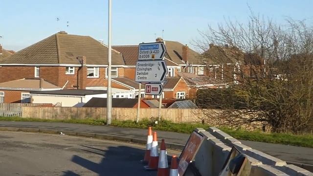 Wiltshire Accent. The Green Bridge.. Stratton St Margaret смотреть онлайн