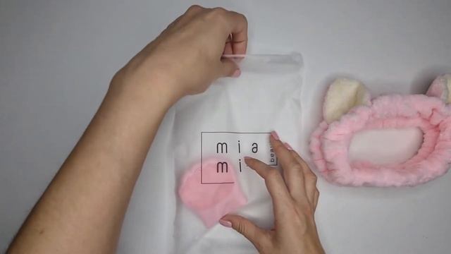 Набор Щеточка для очищения лица / Повязка косметическая / Распаковка / Miami beauty смотреть онлайн