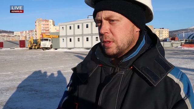 На спорткомплексе «Президентский» в Магадане строители частично приступили к бетонным работам смотреть онлайн