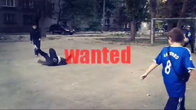ПОТРАЧЕНО | Пьяный дядя играет в футбол смотреть онлайн