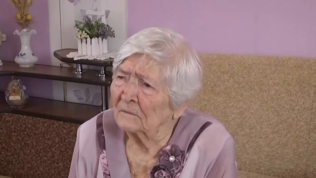 31 мая жительница Энергодара Анфиса Митина отметила 100-летний юбилей смотреть онлайн