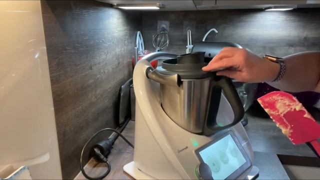 Вкусные сырники в духовке / Quarkküchlein im Backofen смотреть онлайн