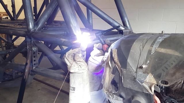Novice Builds Dream Monster Truck ep1 смотреть онлайн