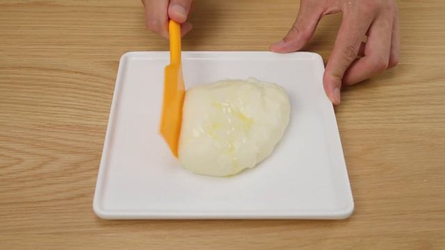 Chewy Milk Dessert! | 4 Common Ingredients, No Oven смотреть онлайн