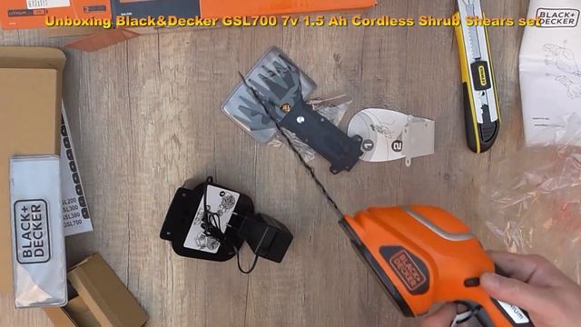 Unboxing Black&Decker GSL700 7v 1 5 Ah Cordless Garden Shear/Shrubber - Bob The Tool Man смотреть онлайн