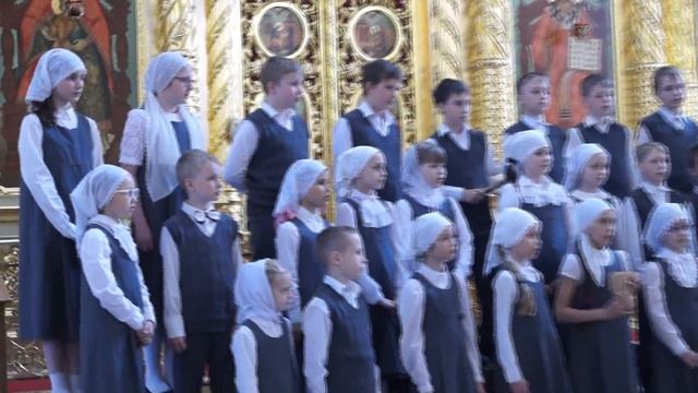Младший хор Православной школы ''Рождество'' при Христорождественском храме Истринского благочиния