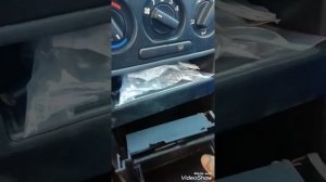 Как снять прикуриватель Опель астра g и заменить в нем лампочку