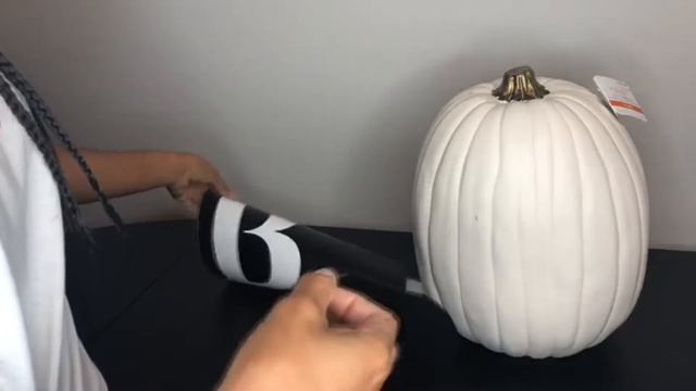 ? DIY Custom Vinyl Monogram fall decor craft pumpkins ? with cricut printer смотреть онлайн