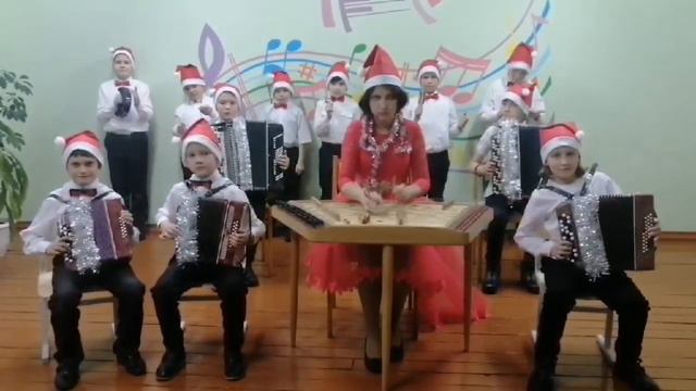 Инструментальный ансамбль"ФАНТАЗЁРЫ" исполняет "Бубенцы" Ж.Пьермонта. смотреть онлайн