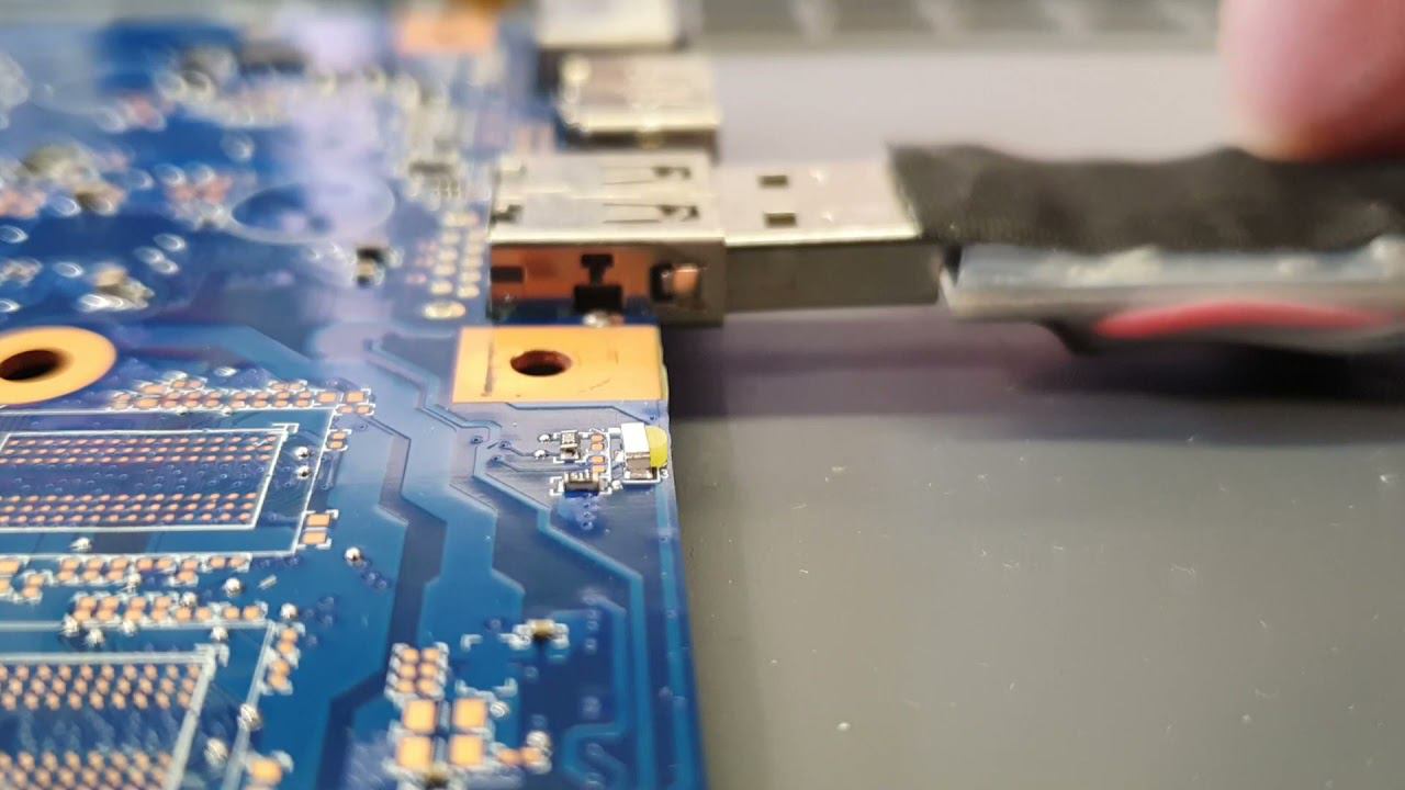 Quanta g55a просто почистили ....... (реклама) смотреть онлайн