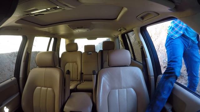 I Buried My Broken Range Rover (with Me inside) смотреть онлайн