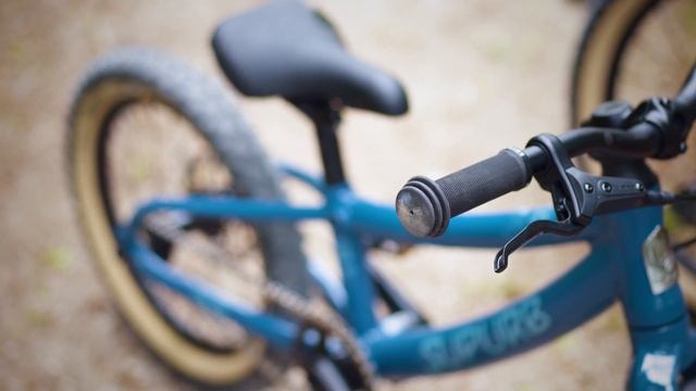 Kinderfahrrad kaufen - Darauf kommt es bei 16 Zoll , 20 Zoll und 24 Zoll Mountainbikes für Kinder a смотреть онлайн