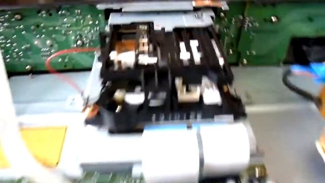 SONY MDS-JE440. Аккуратное и правильное извлечение застрявшего минидиска. смотреть онлайн