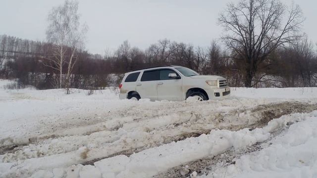 Рубимся по сугробам. Сток нивы,шнива,Duster , Sequoia и подготовленные Уазы смотреть онлайн